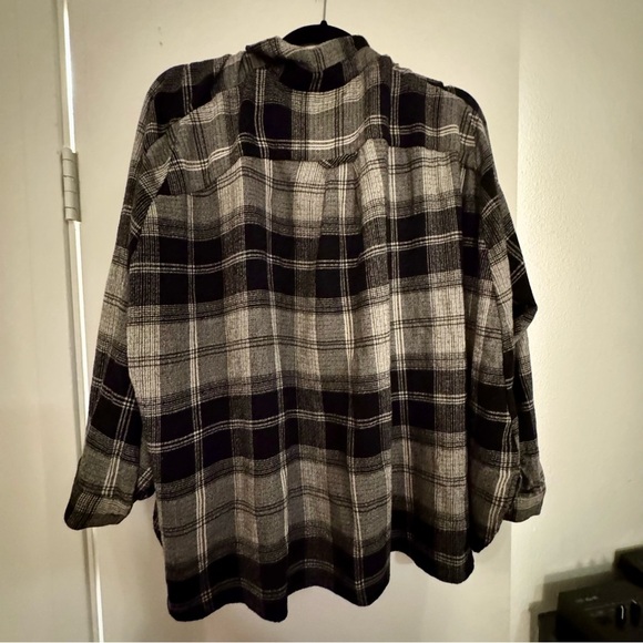 BDG Urban Outfitters Women’s Black/White Soft Oversized Flannel Size Small - Picture 10 of 11